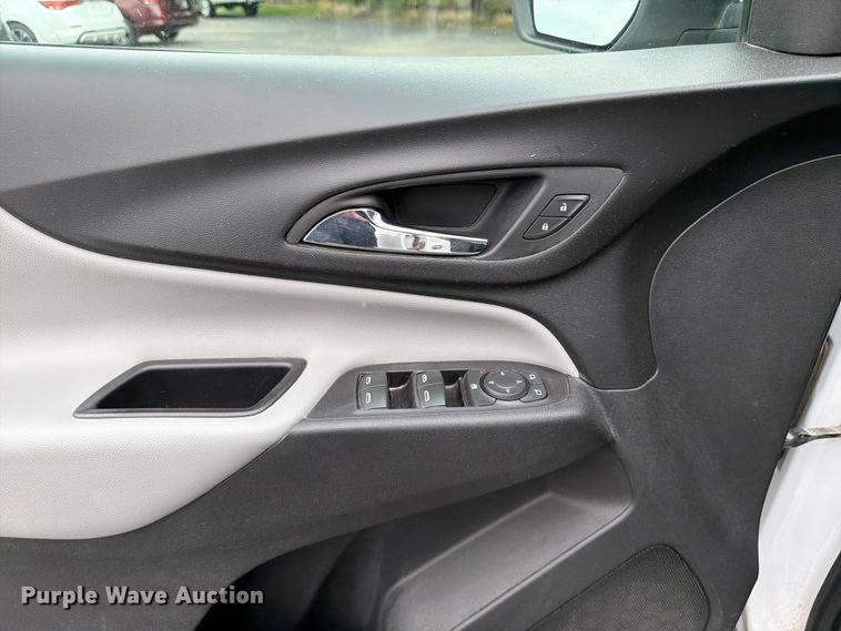 image for item DU8000 2020 Chevrolet Equinox SUV