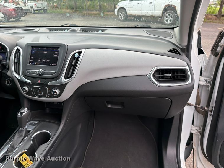 image for item DU8000 2020 Chevrolet Equinox SUV
