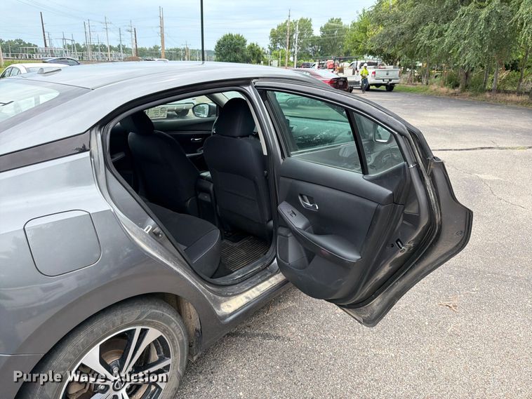 image for item DU8004 2021 Nissan Sentra 