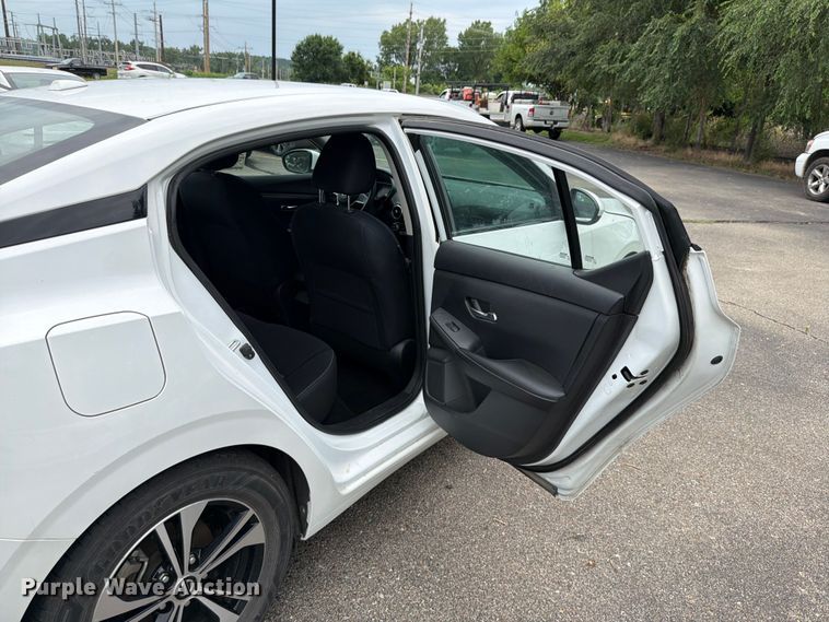 image for item DU8005 2021 Nissan Sentra 
