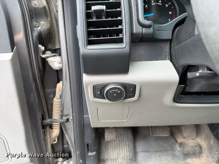 image for item DU8007 2015 Ford F150 Ext. Cab pickup truck