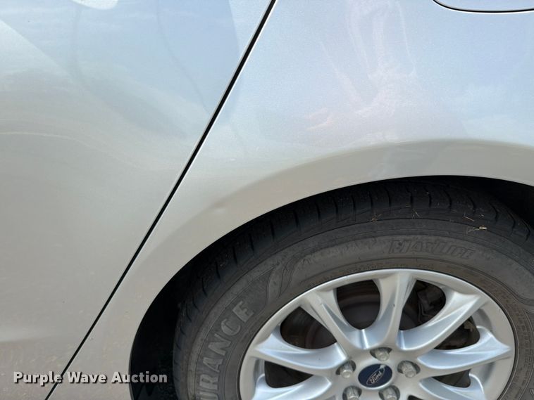 image for item DU8010 2016 Ford Fusion 