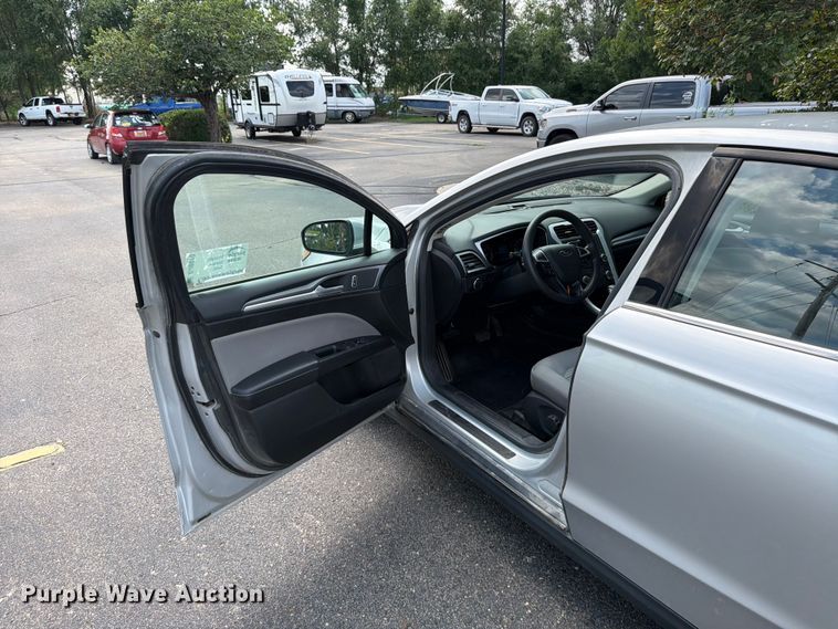 image for item DU8010 2016 Ford Fusion 