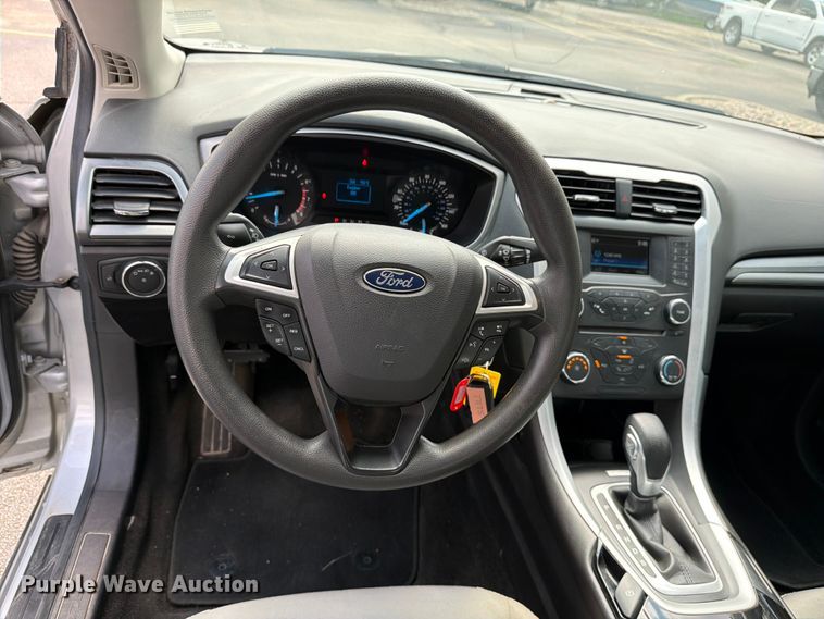 image for item DU8010 2016 Ford Fusion 