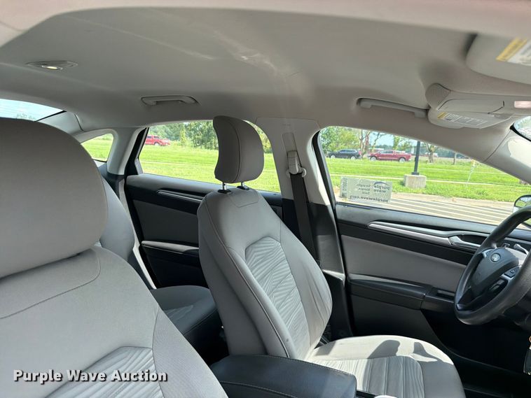 image for item DU8010 2016 Ford Fusion 