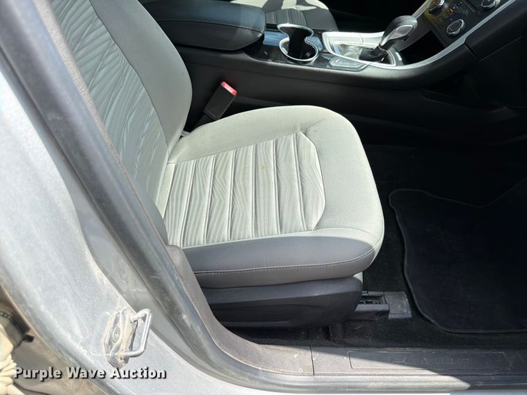 image for item DU8010 2016 Ford Fusion 
