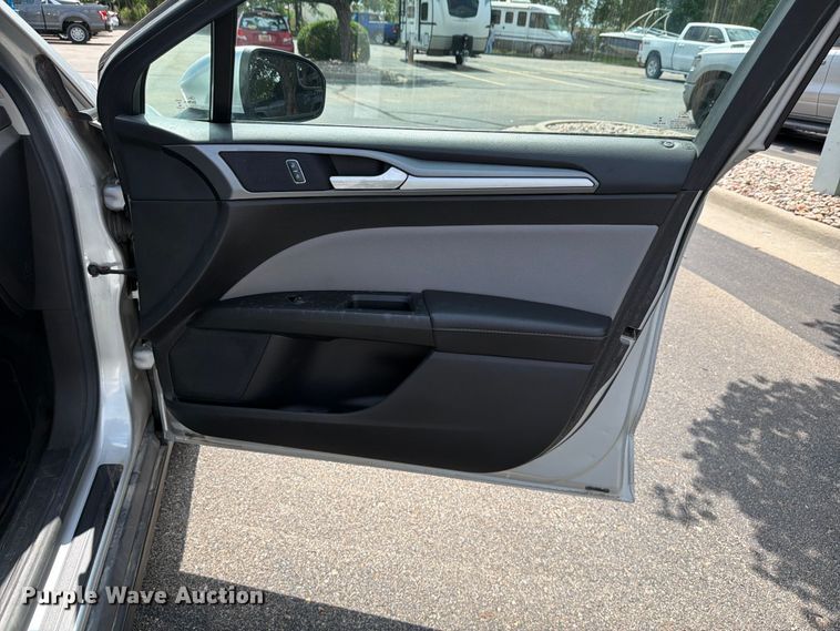 image for item DU8010 2016 Ford Fusion 