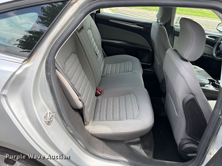image for item DU8010 2016 Ford Fusion 