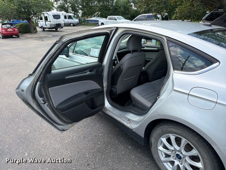 image for item DU8010 2016 Ford Fusion 