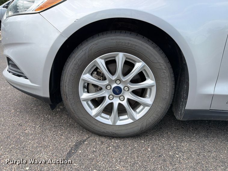 image for item DU8010 2016 Ford Fusion 