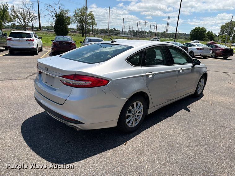 image for item DU8012 2017 Ford Fusion 