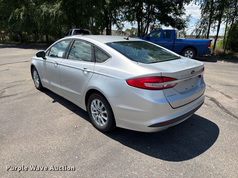 image for item DU8012 2017 Ford Fusion 