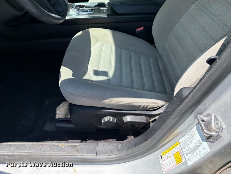 image for item DU8012 2017 Ford Fusion 