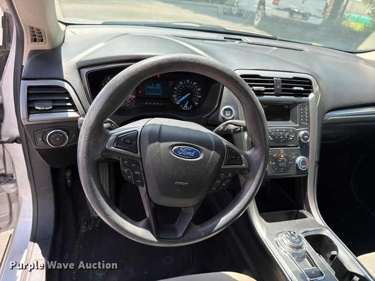 image for item DU8012 2017 Ford Fusion 
