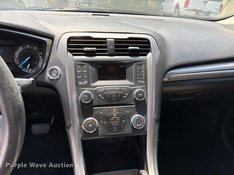 image for item DU8012 2017 Ford Fusion 