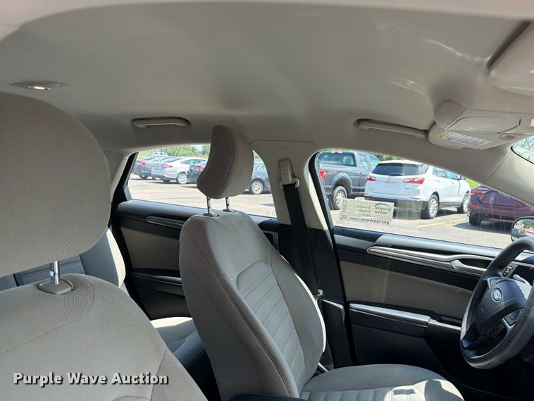 image for item DU8012 2017 Ford Fusion 