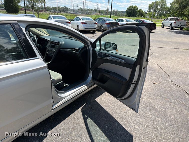 image for item DU8012 2017 Ford Fusion 