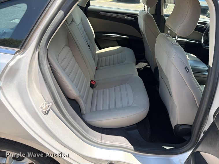 image for item DU8012 2017 Ford Fusion 