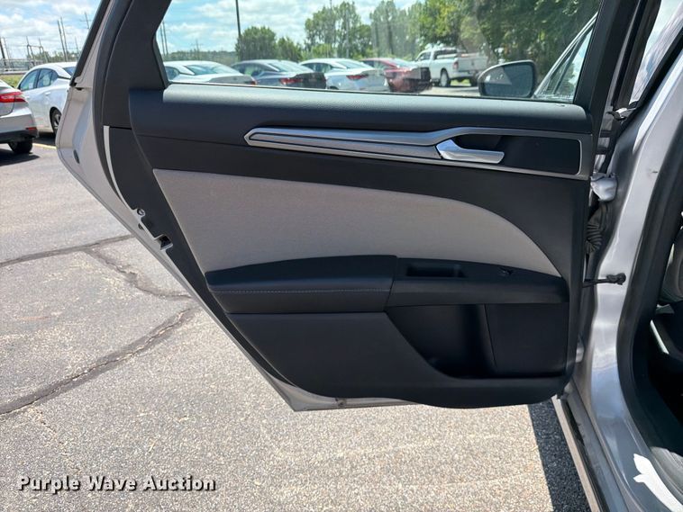 image for item DU8012 2017 Ford Fusion 