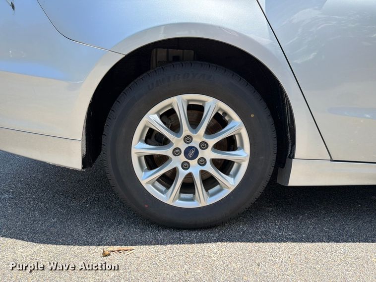 image for item DU8012 2017 Ford Fusion 