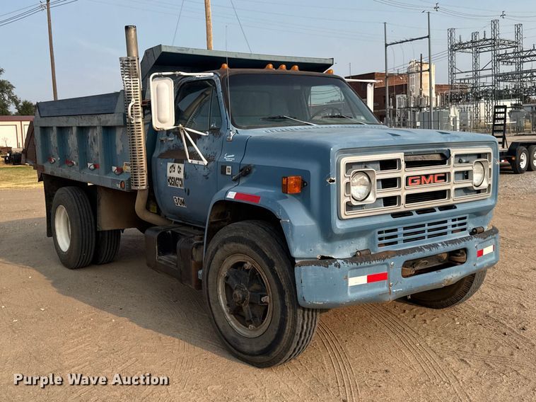 image for item DY3124 1986 GMC C7000 dump truck