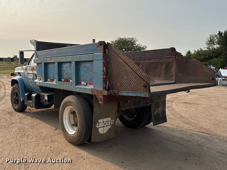image for item DY3124 1986 GMC C7000 dump truck