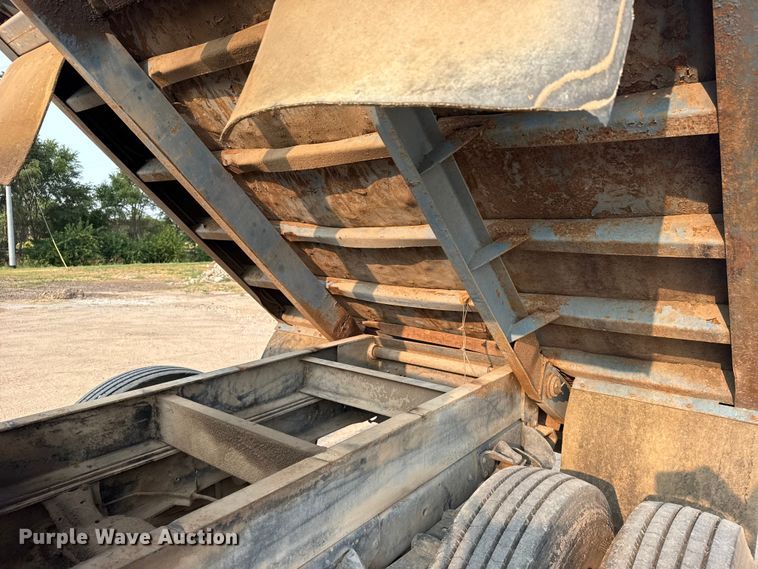 image for item DY3124 1986 GMC C7000 dump truck
