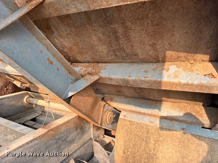 image for item DY3124 1986 GMC C7000 dump truck
