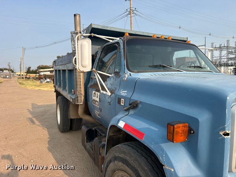 image for item DY3124 1986 GMC C7000 dump truck
