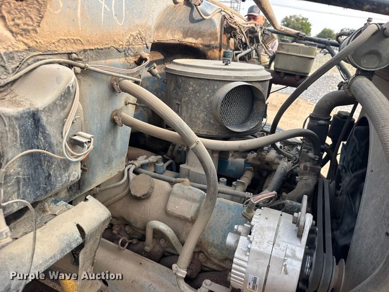 image for item DY3124 1986 GMC C7000 dump truck