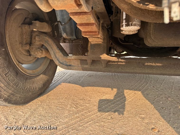 image for item DY3124 1986 GMC C7000 dump truck