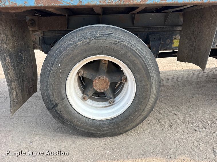 image for item DY3124 1986 GMC C7000 dump truck