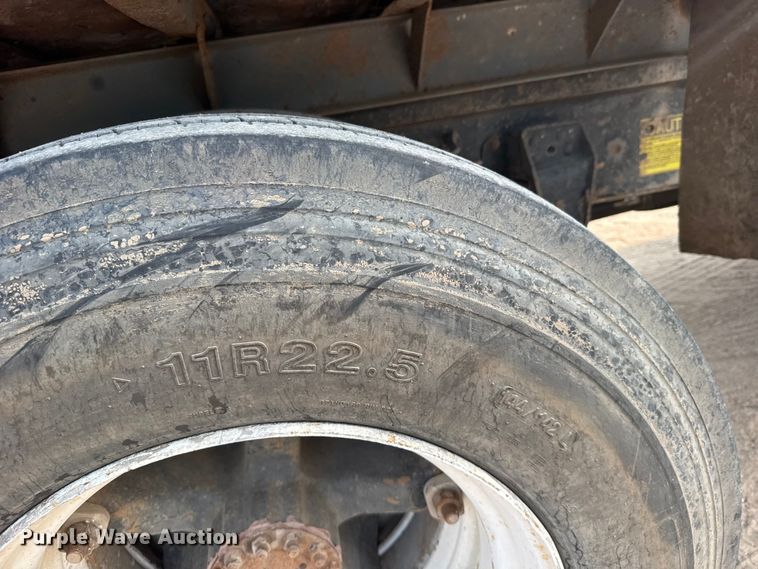 image for item DY3124 1986 GMC C7000 dump truck