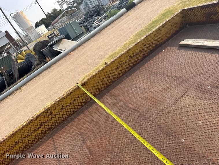 image for item DY3125 1988 Excel utility trailer