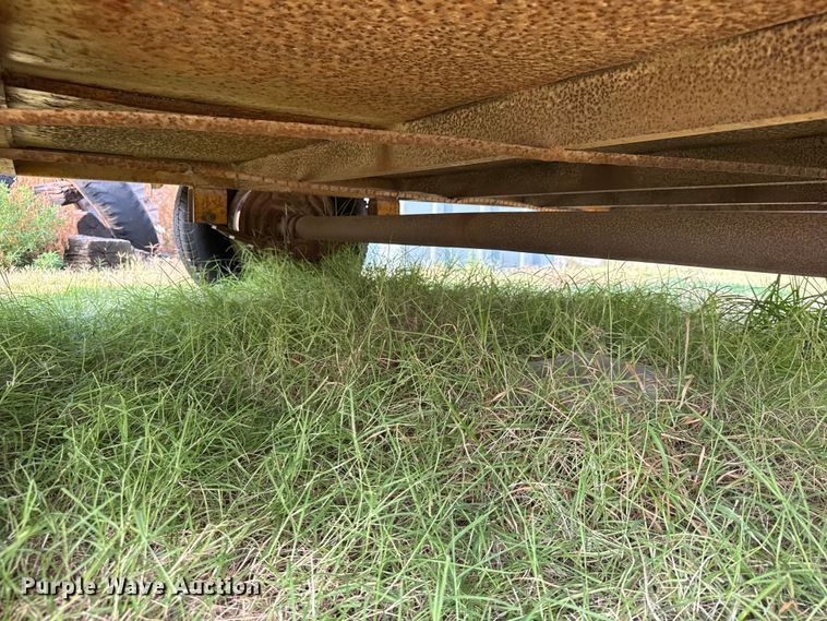 image for item DY3125 1988 Excel utility trailer
