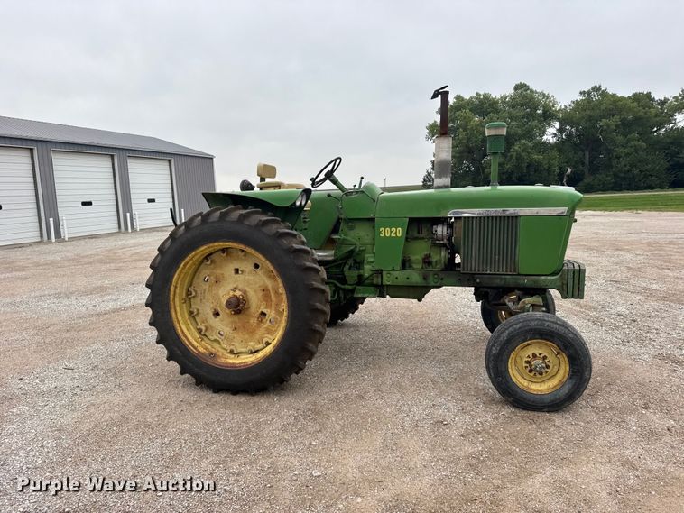 image for item DY3127 1965 John Deere 3020 tractor