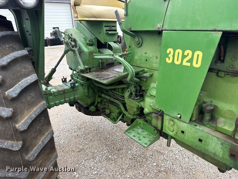 image for item DY3127 1965 John Deere 3020 tractor