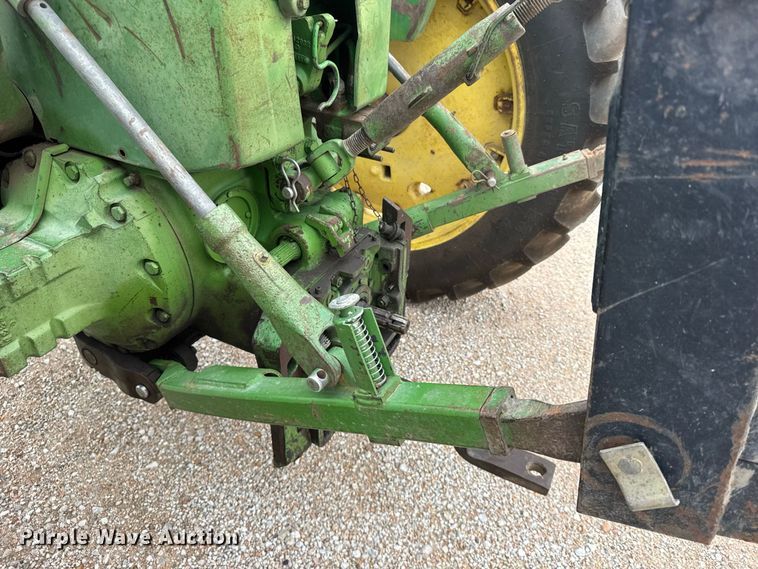 image for item DY3127 1965 John Deere 3020 tractor