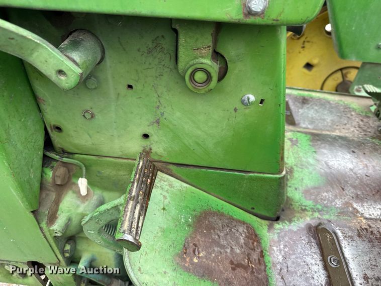image for item DY3127 1965 John Deere 3020 tractor