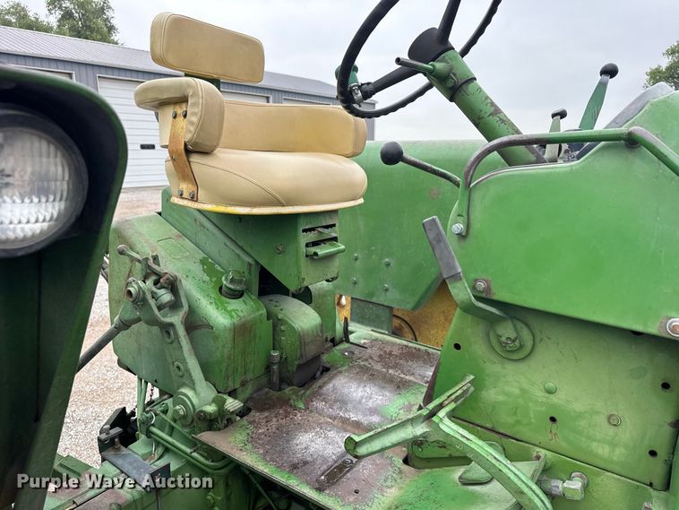 image for item DY3127 1965 John Deere 3020 tractor