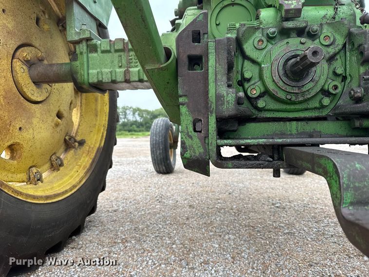 image for item DY3127 1965 John Deere 3020 tractor