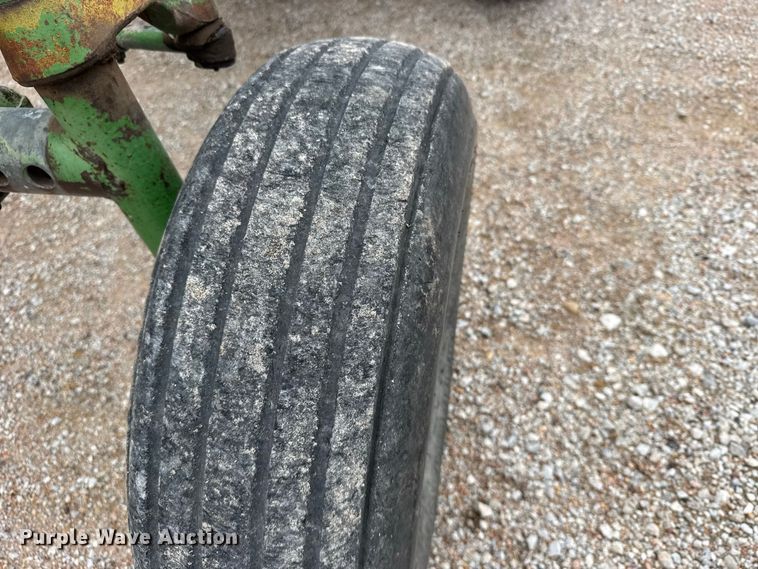 image for item DY3127 1965 John Deere 3020 tractor