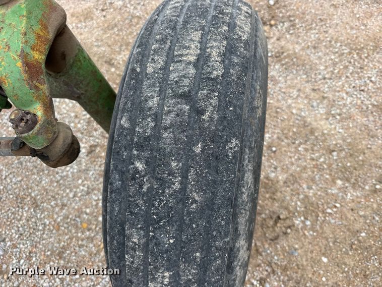 image for item DY3127 1965 John Deere 3020 tractor