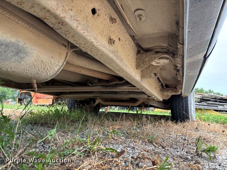 image for item DZ4500 1999 Chevrolet Suburban 1500 SUV