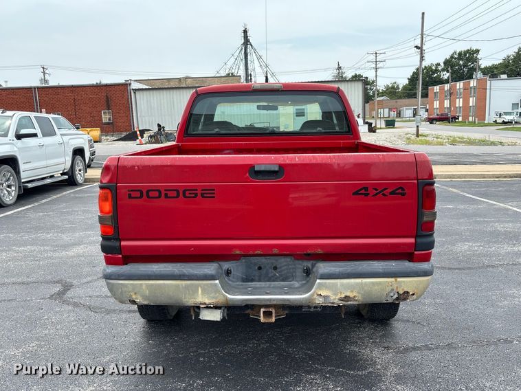image for item DZ4501 2001 Dodge Ram 1500 Ext. Cab pickup truck