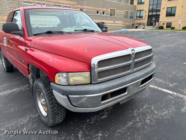 image for item DZ4501 2001 Dodge Ram 1500 Ext. Cab pickup truck