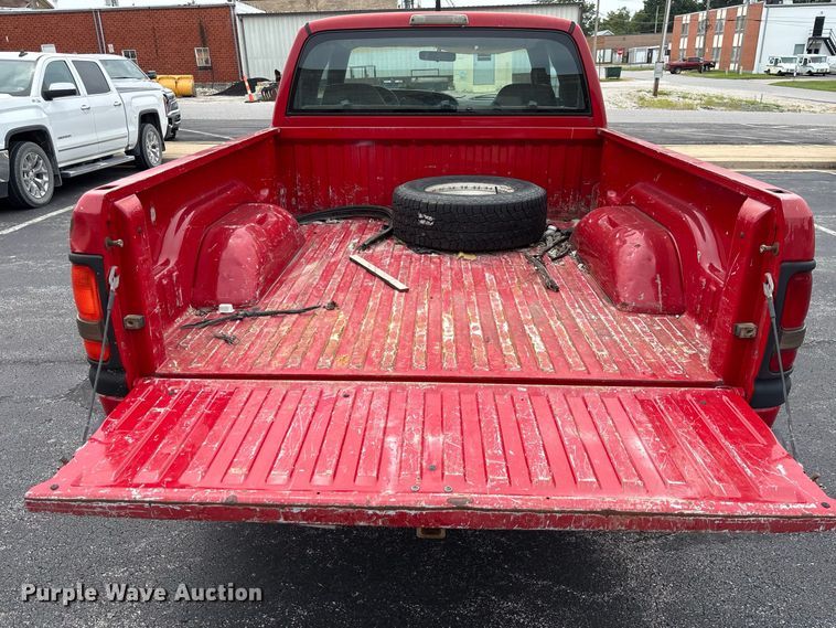 image for item DZ4501 2001 Dodge Ram 1500 Ext. Cab pickup truck