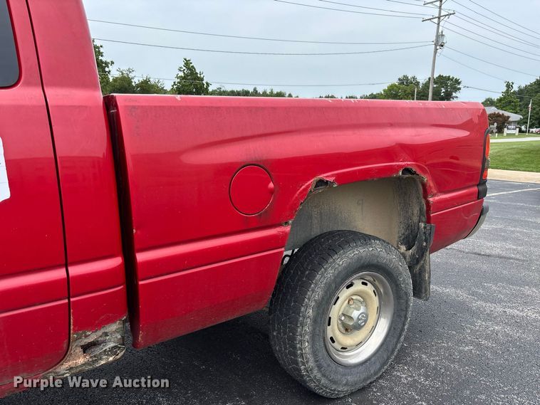 image for item DZ4501 2001 Dodge Ram 1500 Ext. Cab pickup truck
