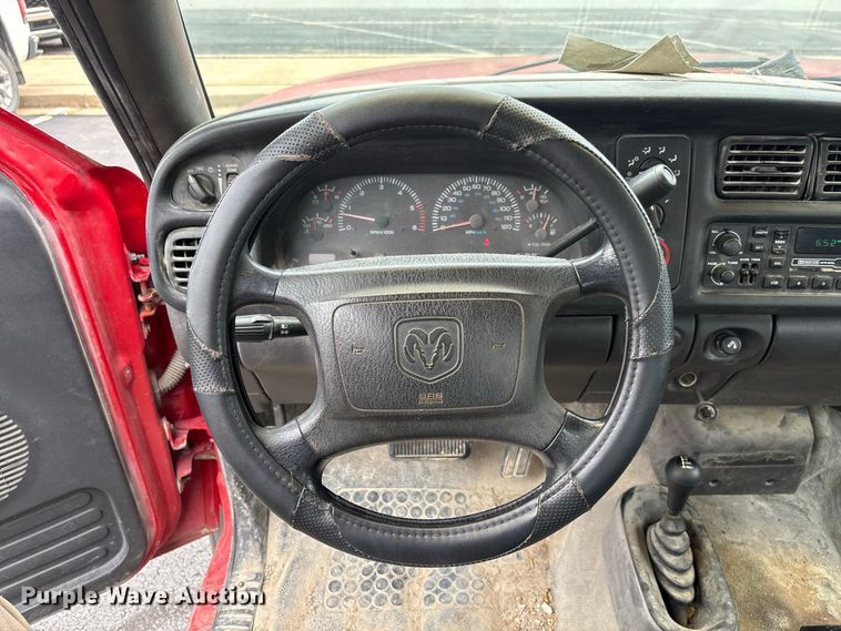 image for item DZ4501 2001 Dodge Ram 1500 Ext. Cab pickup truck
