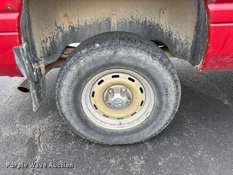 image for item DZ4501 2001 Dodge Ram 1500 Ext. Cab pickup truck